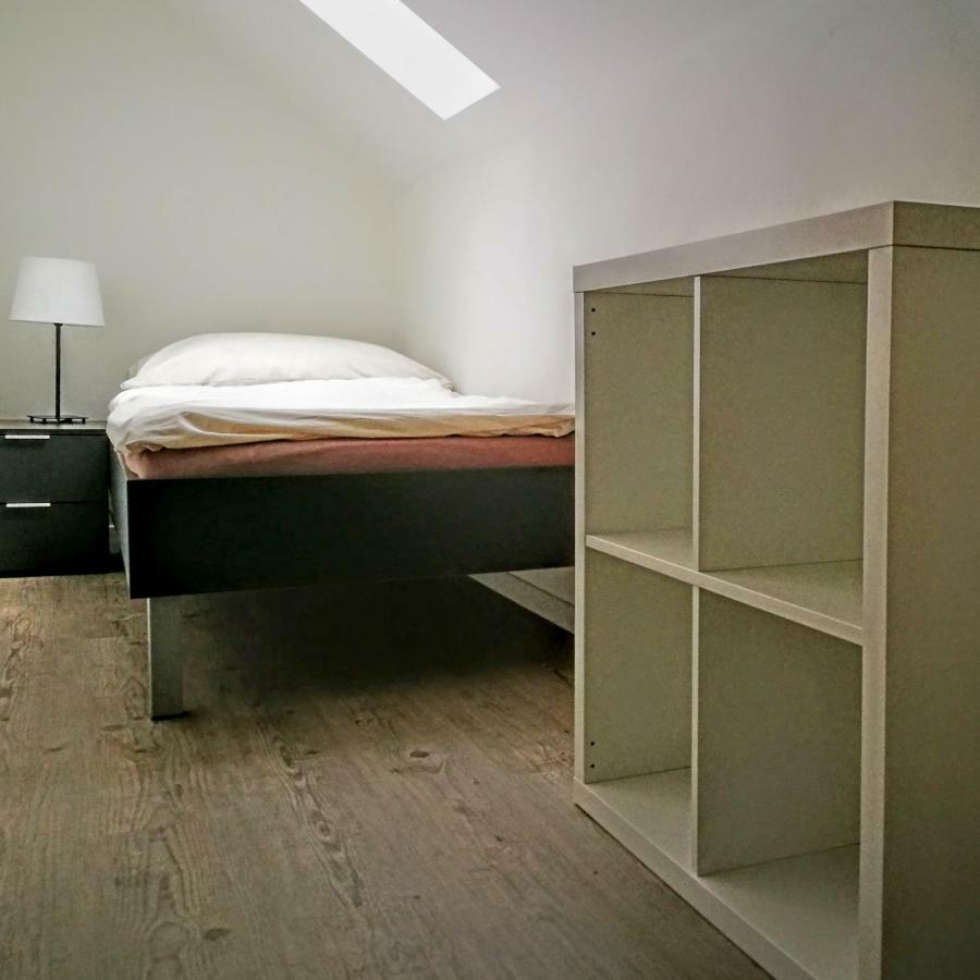Rooms-Zimmer Neuhausen Am Rheinfall Exterior photo